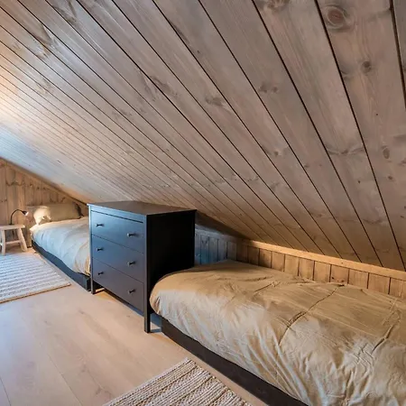 Cozy Family Centre, Shuttle Bus Dom wakacyjny Noresund